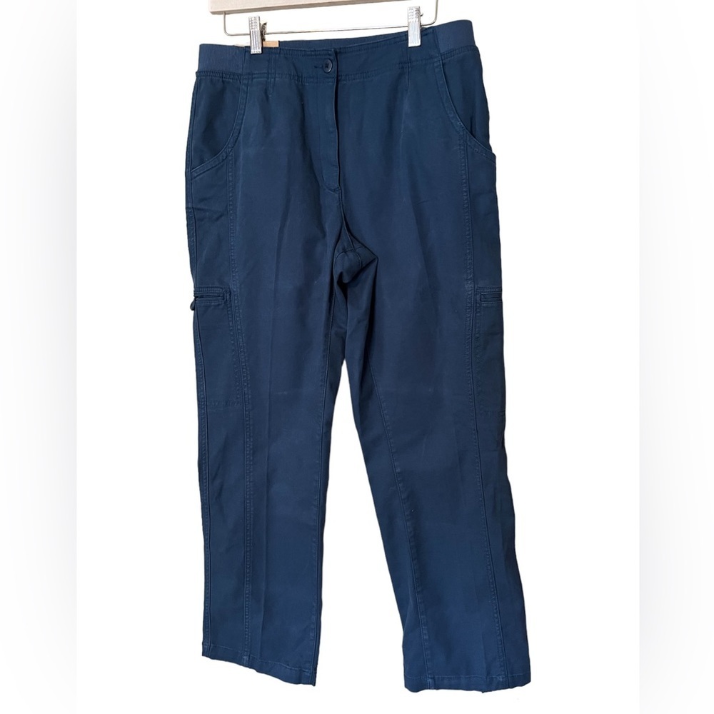 L.L. Bean Women’s Comfort Cargo Pants NEW